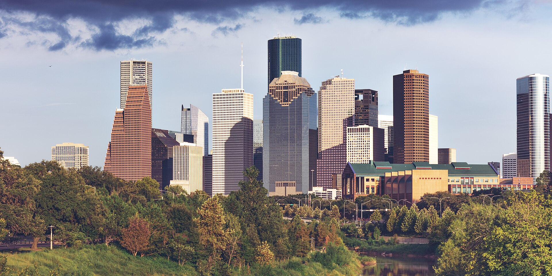Downtown Houston skyline, representing CSWE-accredited BSW programs in Texas