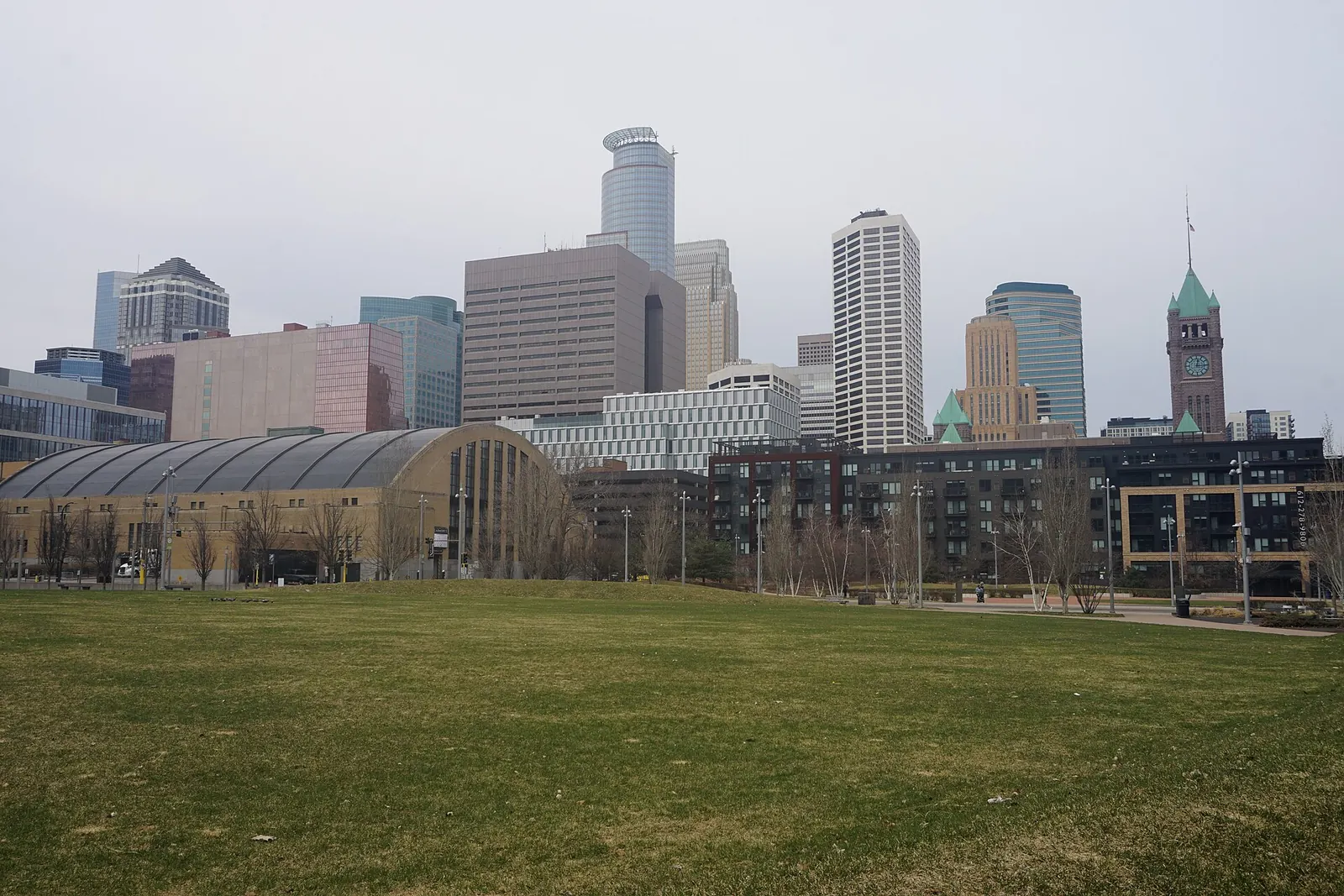 Minneapolis skyline, representing CSWE-accredited BSW programs in Minnesota
