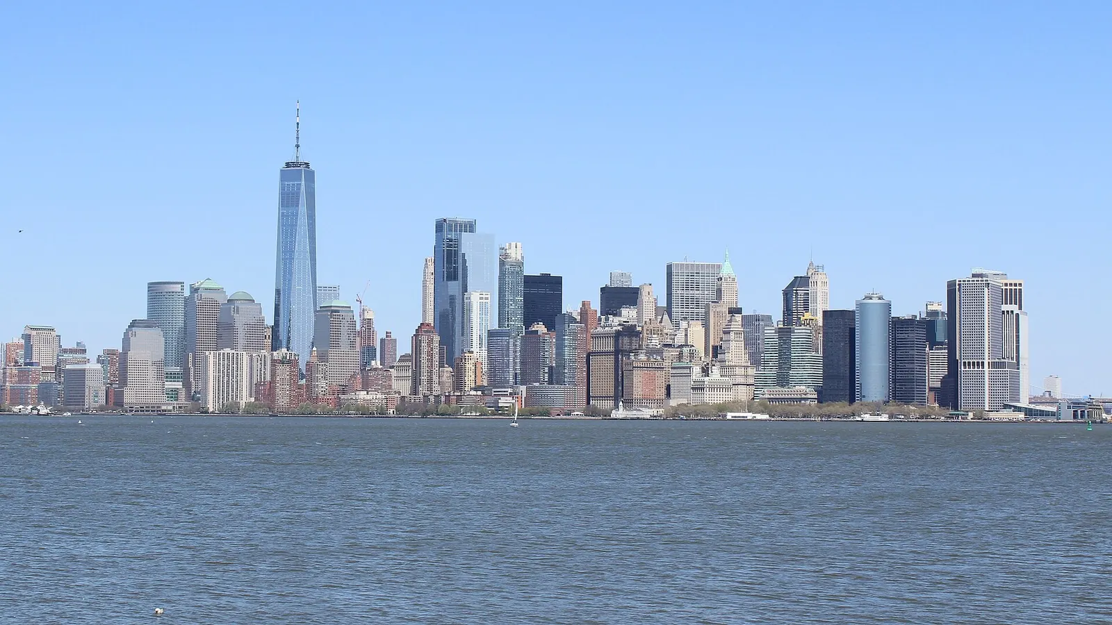 Lower Manhattan skyline, representing CSWE-accredited BSW programs in New York