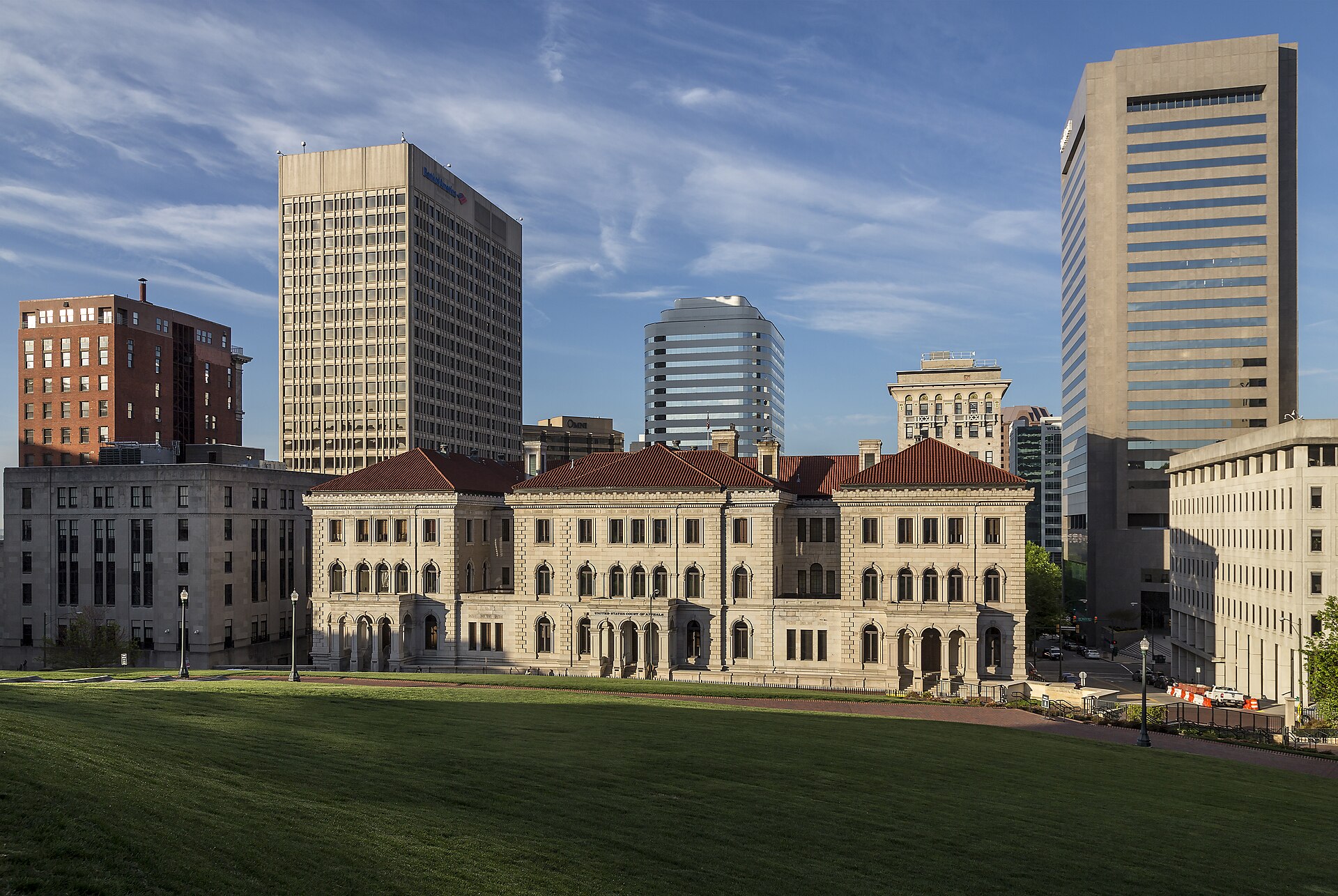 Richmond skyline, representing CSWE-accredited BSW programs in Virginia