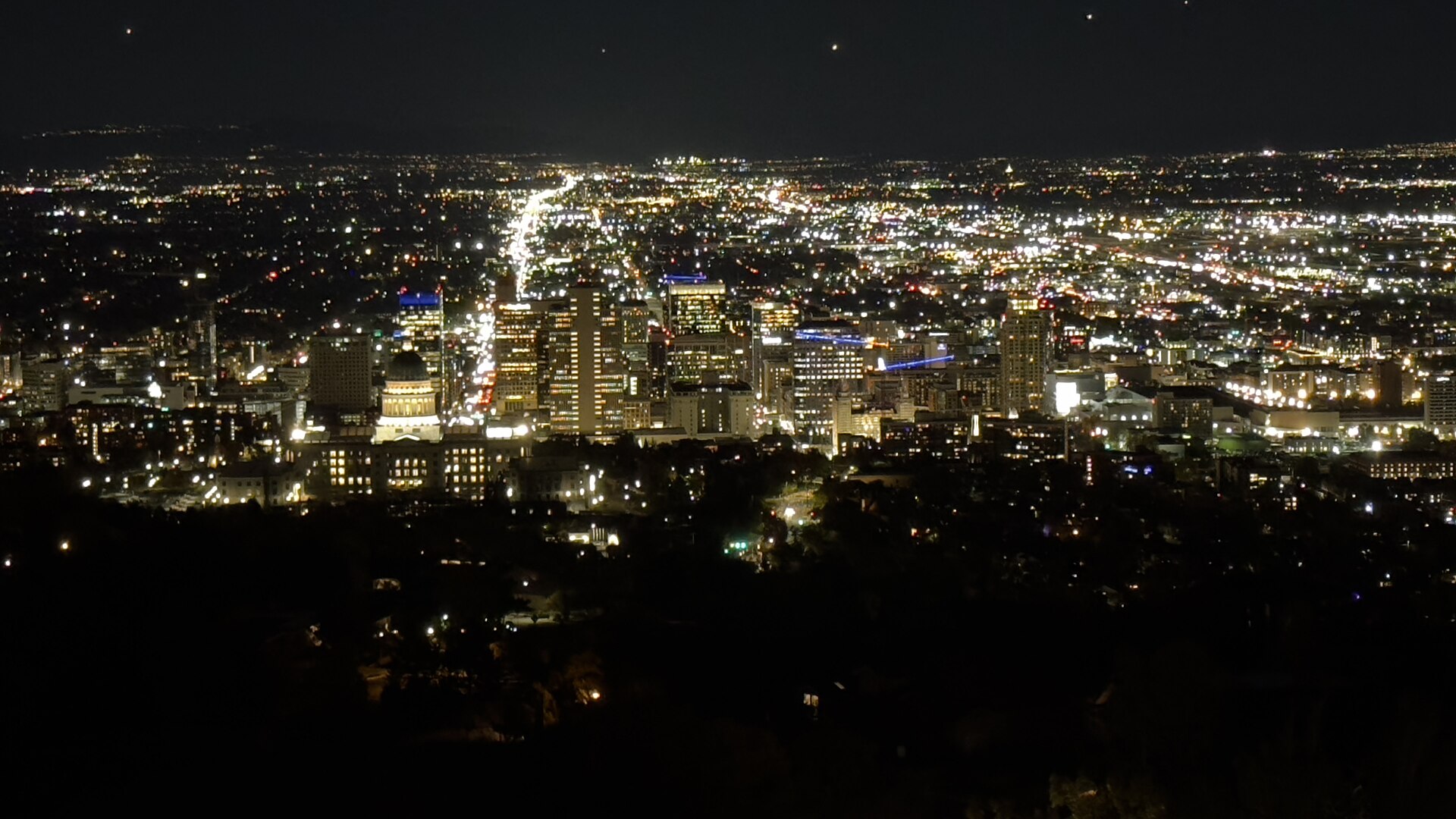 Salt Lake City skyline, representing CSWE-accredited BSW programs in Utah